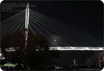 Мост и луна - фото