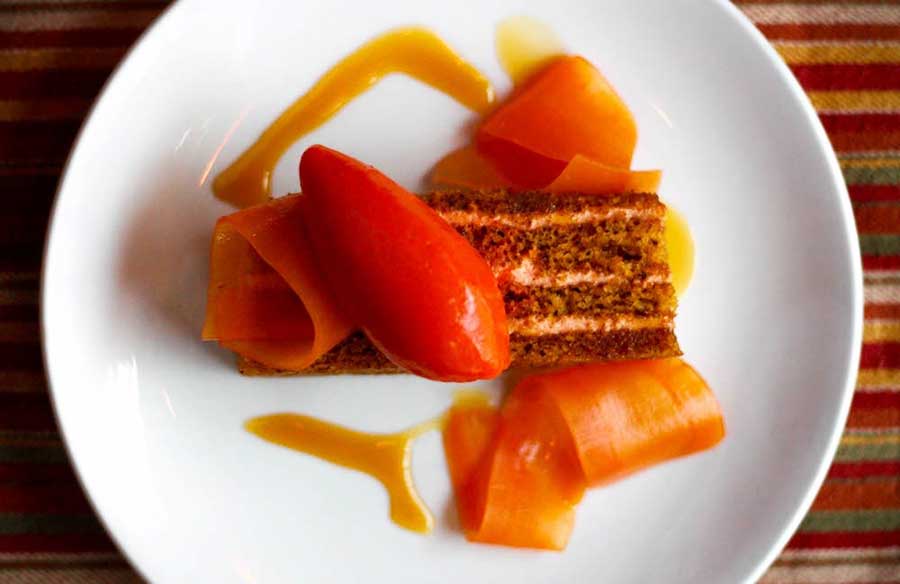 `Морковный торт / апельсин` в ресторане `18` - официальное фото