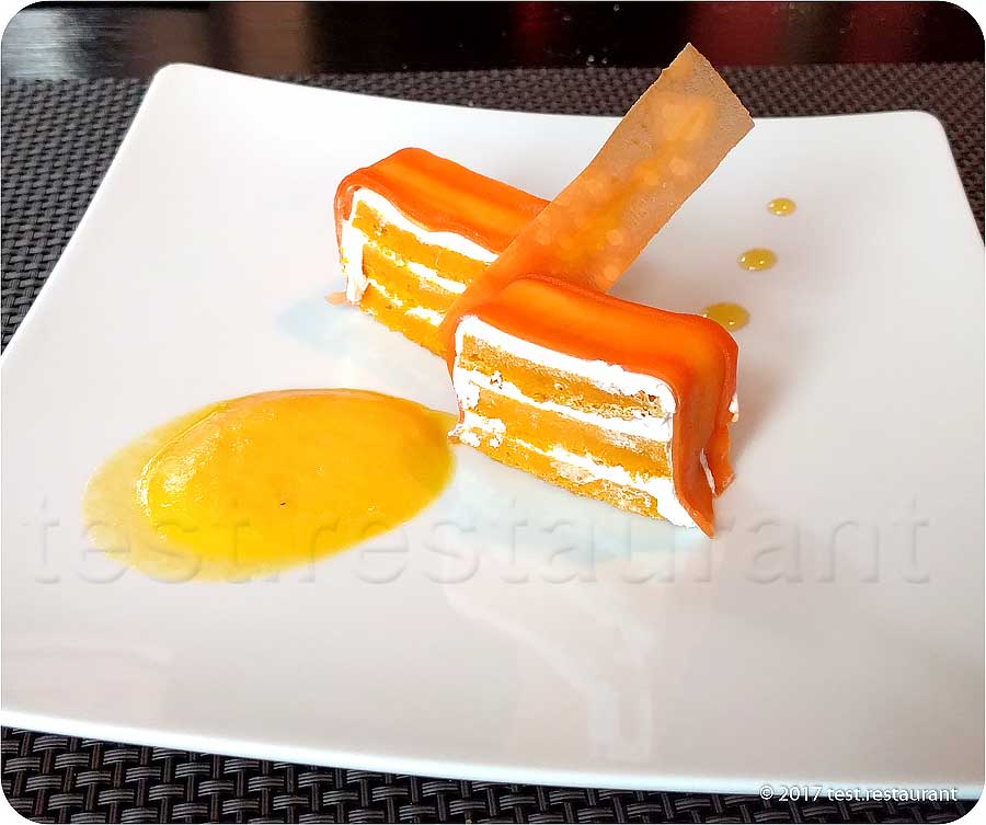 `Морковный торт` в ресторане `27` - фото посетителя 1