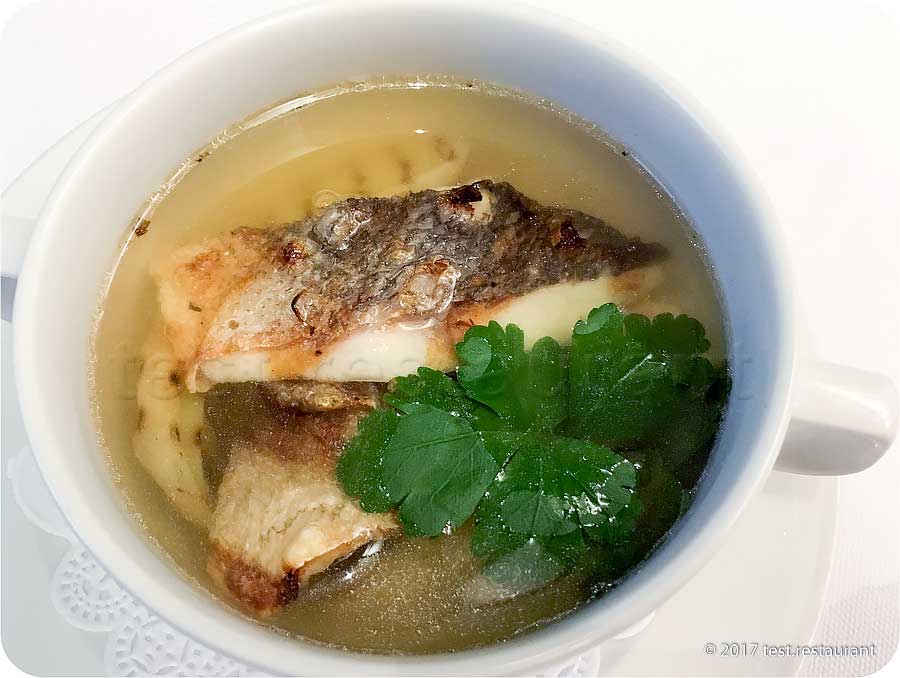 `Рыбный суп с дорадо гриль` в ресторане `3` - фото посетителя 1