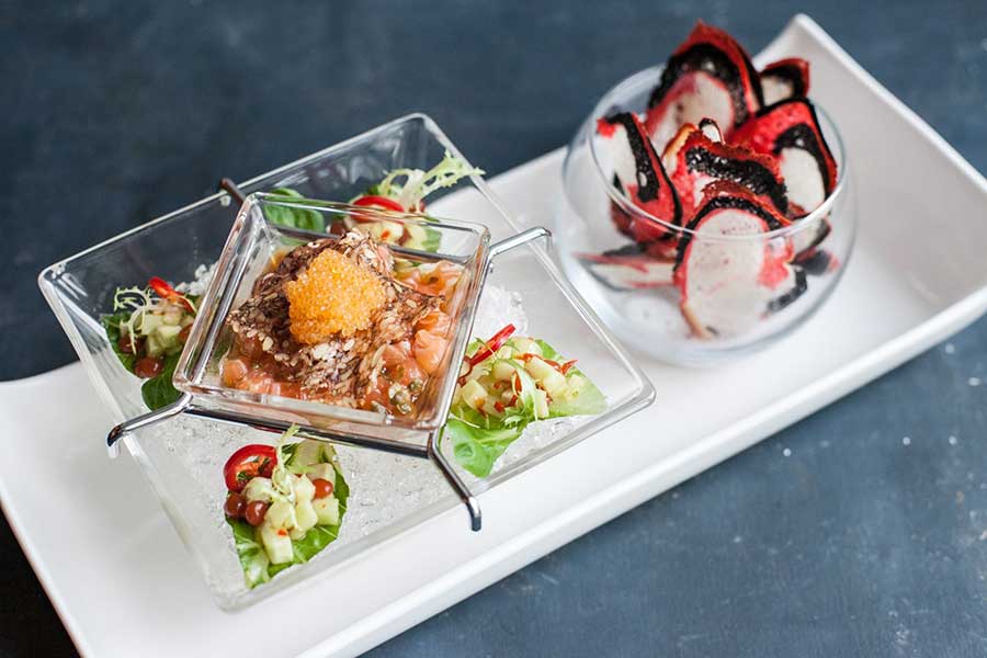 `Тартар из семги с ароматом кунжута` в ресторане `30` - официальное фото