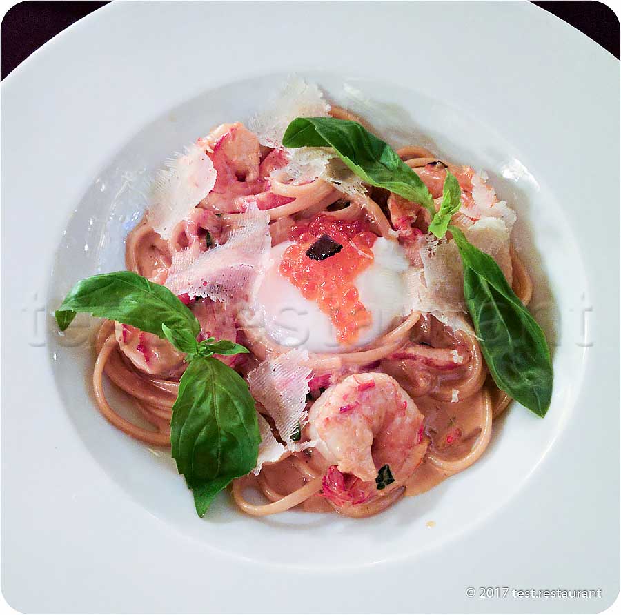 `Лингвини карбонара с креветками` в ресторане `30` - фото посетителя 1
