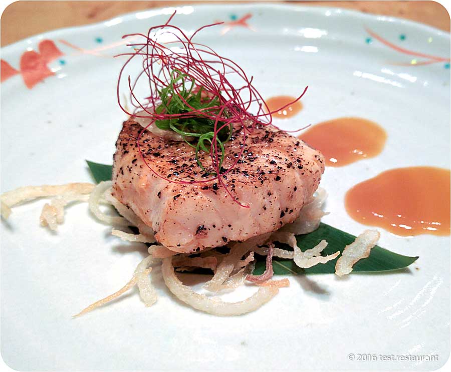 `Стейк из лосося в соусе мисо-юдзу` в ресторане `56` - фото посетителя 1
