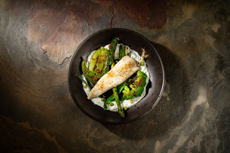 `Камбала с зелеными овощами гриль и соусом дзадзики` в ресторан `Казбек` - официальное фото