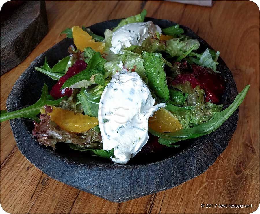 `Салат из свеклы с козьим сыром по-грузински.` в ресторан `Patara Cafe`