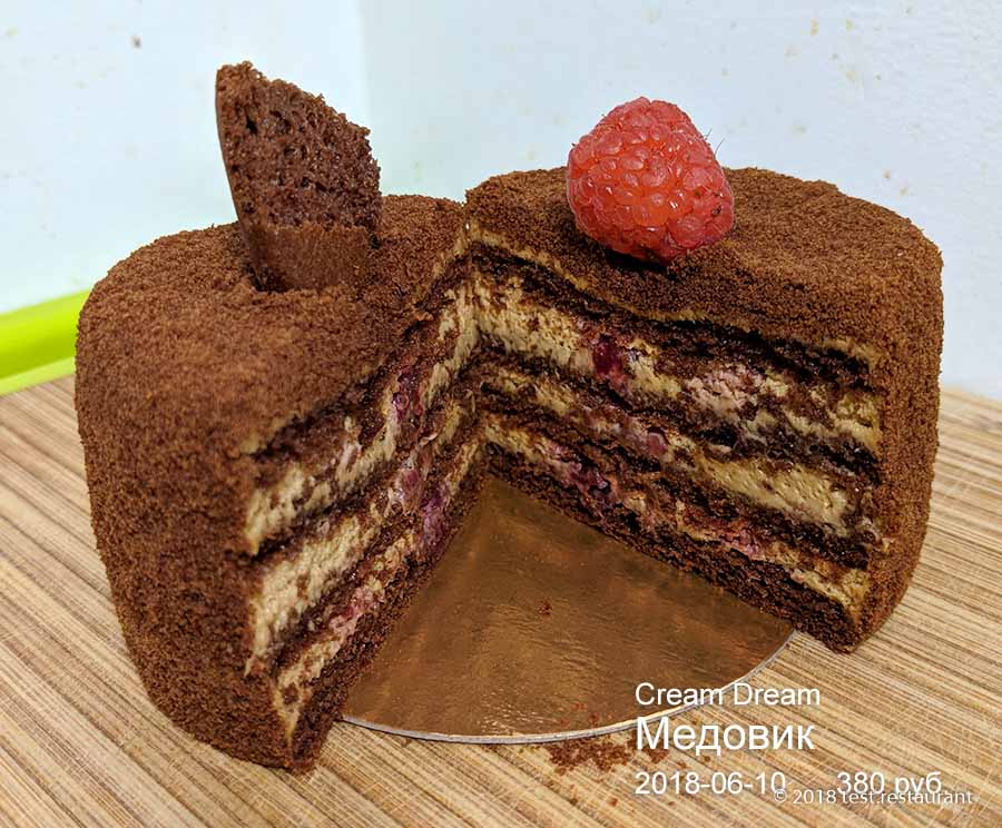 `Мини торт шоколадный (Медовик)` в `Cream Dream` - фото блюда