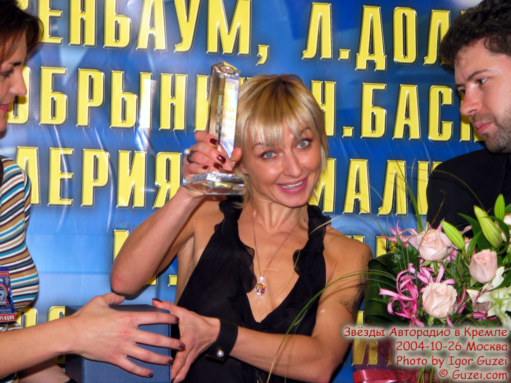 Татьяна Овсиенко - Звёзды Авторадио в Кремле (Москва, Кремль) 2004-10-26 20:21:02