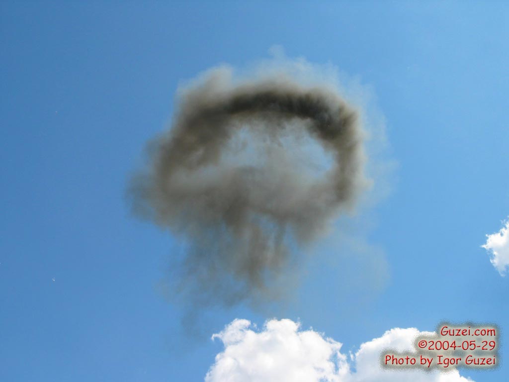 Облако дыма - Все на Авторадио (Аэродром в Тушино) 2004-05-29 14:06:20