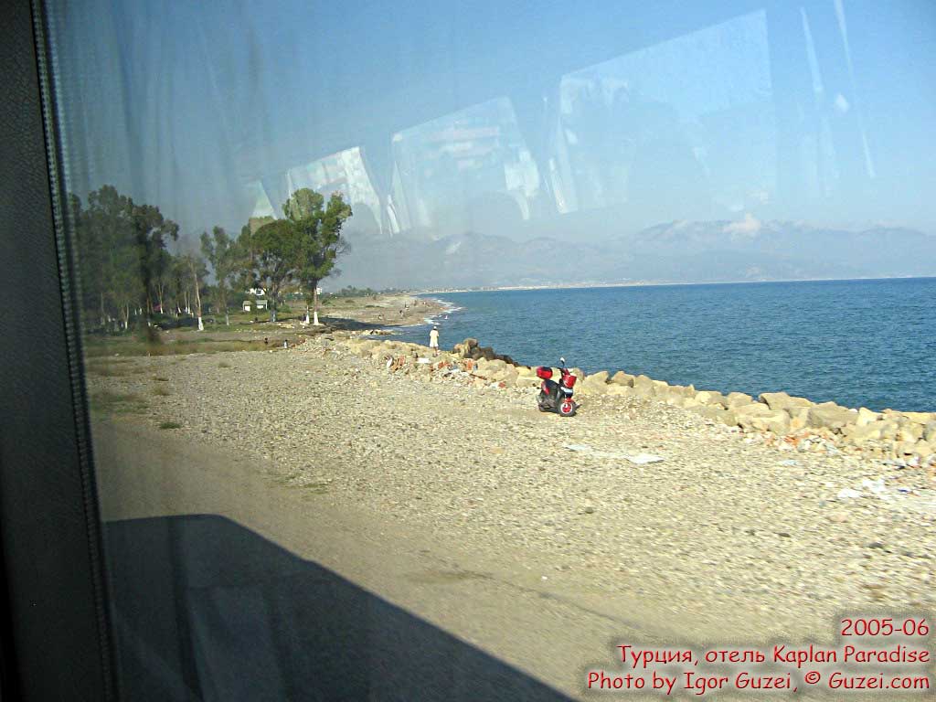 Дикий пляж на Средиземном море Турция Turkey - Отель Каплан Парадайз (Turkey - Antalya - Kemer - Tekirova) 2005-06-14 17:50:02