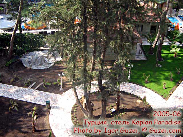 Вид с пятого этажа нового корпуса Каплан Парадайз - Отель Каплан Парадайз (Turkey - Antalya - Kemer - Tekirova) 2005-06-11 09:02:03