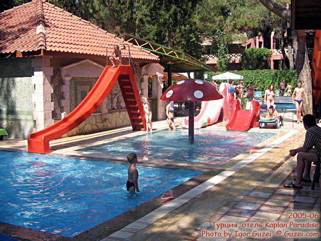 Детский бассейн отеля Каплан Парадайз Kaplan Paradise - Отель Каплан Парадайз (Turkey - Antalya - Kemer - Tekirova) 2005-06-13 15:43:03