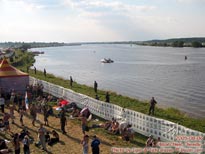 Волга в районе Нашествия 2005 - фото