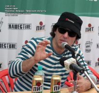 Армен Григорян на пресс-конференции - фото