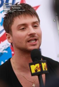Сергей Лазарев даёт интервью MTV - фото