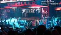 Танец фан клуба на музыку Thriller - фото