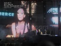DJ Тиёсто на огромной сцене - фото