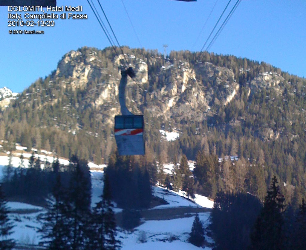 Вагончик в горы - Горные лыжи в Италии 2010 (Италия, Кампителло ди Фасса) 2010-02-14 09:33:37