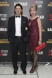 Леонид Федун с супругой - фото