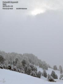 Наверху Col Raiser. Третий день идёт снег. - фото