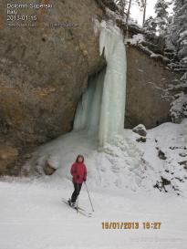 Замёрсший водопад по дороге в Ortisei - фото
