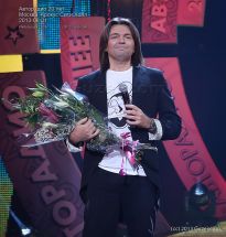 Дмитрий Маликов с цветами - фото