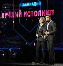 Дима Билан - лучший исполнитель по версии Муз-ТВ - фото