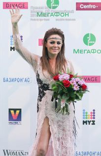 Юлия Началова - фото