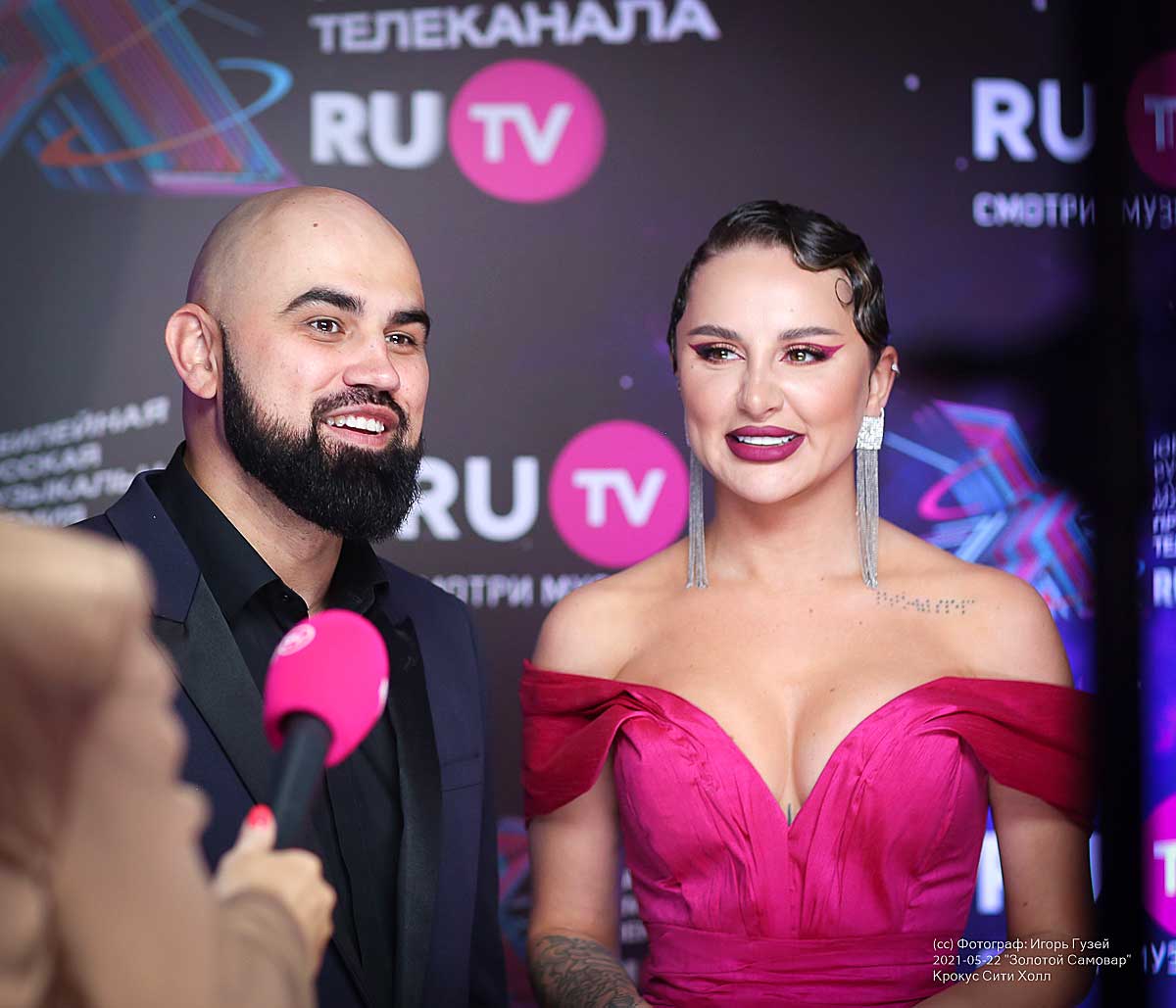 Artik & Asti - Золотой Самовар 2021 - премия RU.TV (Москва, Крокус Сити Холл) 2021-05-22 19:15:55