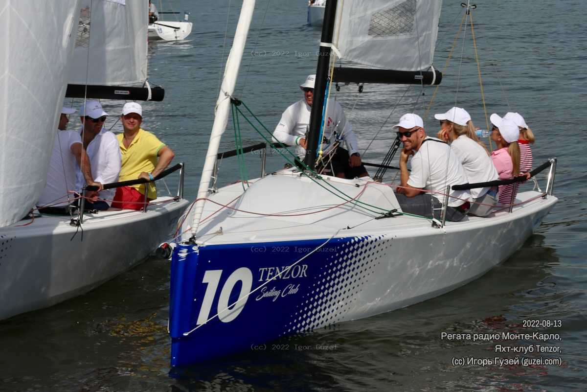 Лодки №1 и №10 перед стартом регаты - Регата Радио Monte Carlo (Tenzor Sailing Club) 2022-08-13 14:54:53